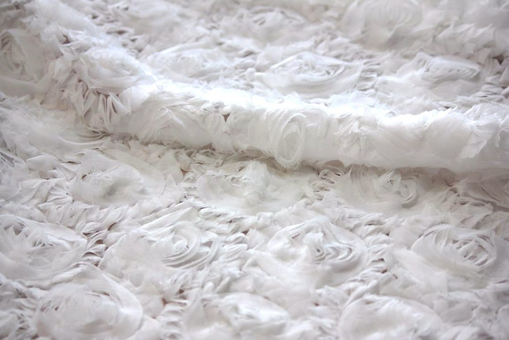 Ткань сетка роза крупная цвет белый
